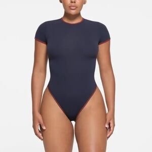 NWT SKIMS T-Shirt Fits Every Body Thong Bodysuit - Navy - Sz. 4X